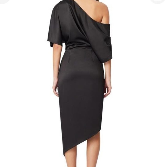 ELLIAT Carson One-Shoulder Satin Dress in Black, size S NWT - Picture 2 of 7